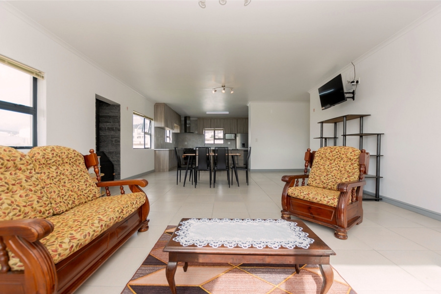 4 Bedroom Property for Sale in Harbour Heights Western Cape